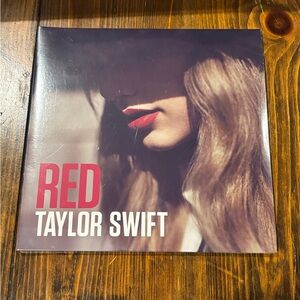 🆕 Taylor Swift Red
